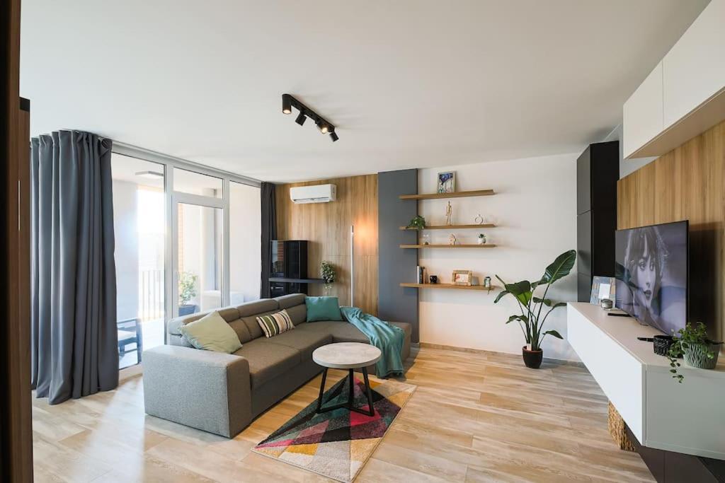 Luxury Apt. Near River & Parking Temeşvar Dış mekan fotoğraf